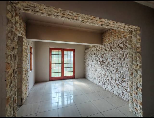 4 BEDROOM HOUSE FOR SALE IN ARCON PARK